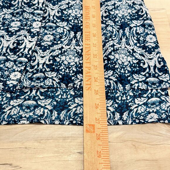 Laundry by Shelli Segal Women Small Top Blue Filigree Lightweight Button Up - Picture 8 of 8